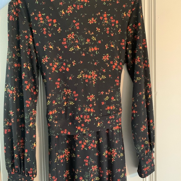 Icone for Simons surplice midi dress - Picture 6 of 6